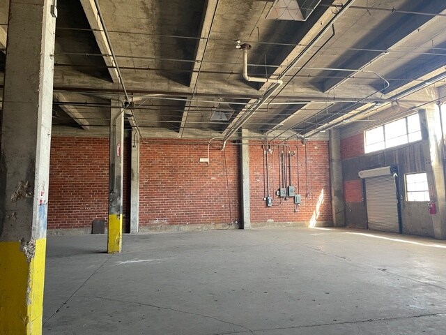 More Photos Of 201 Webster Ave, Waco Distribution For Lease