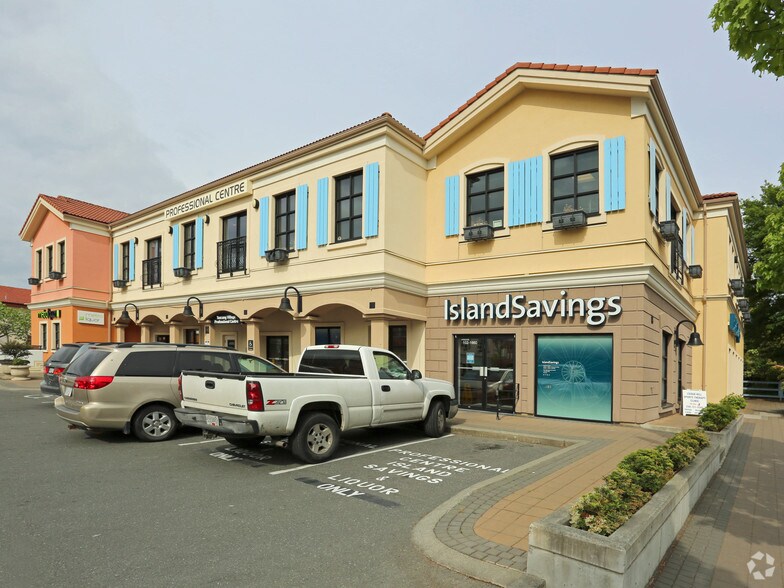 More Photos Of 1632 McKenzie Ave, Victoria Unknown For Lease