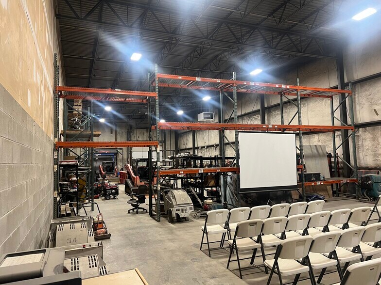 More Photos Of 8804 Bash St, Indianapolis Warehouse For Lease