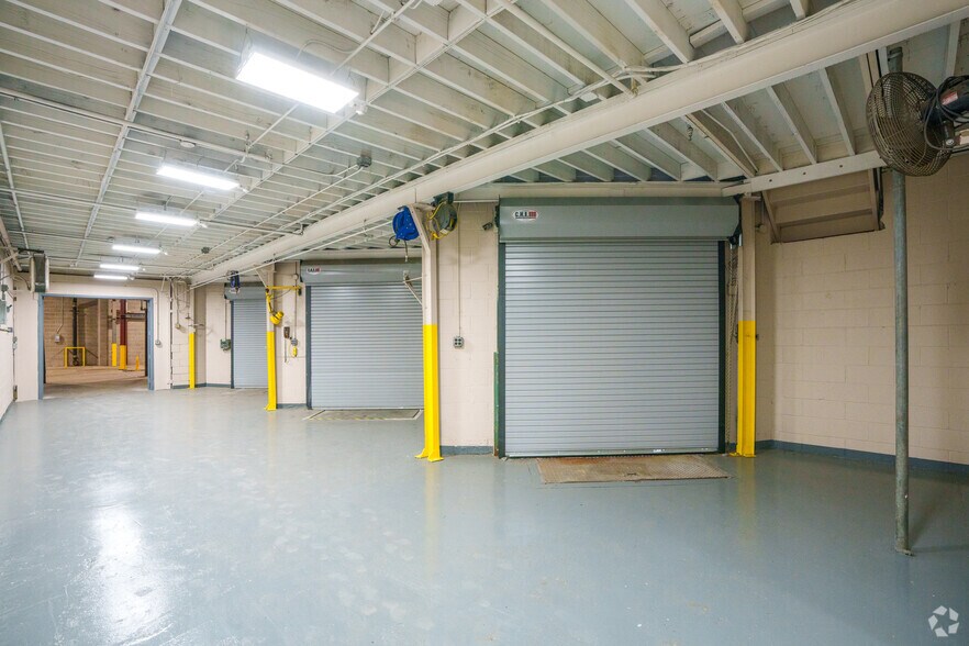 More Photos Of 46 Stafford St, Lawrence Unknown For Lease