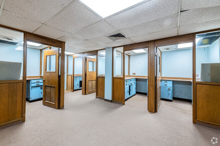 More Photos Of 126 Central Plaza North, Canton Office For Lease