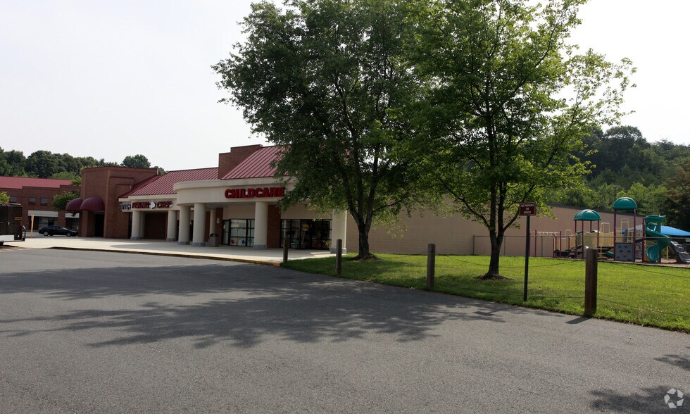 More Photos Of 5381-5513 Mapledale Plz, Woodbridge Unknown For Lease