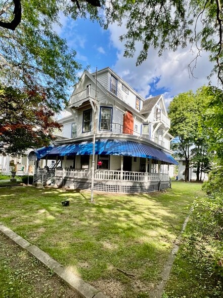 More Photos Of 58 Saint James St, Kingston Apartments For Sale