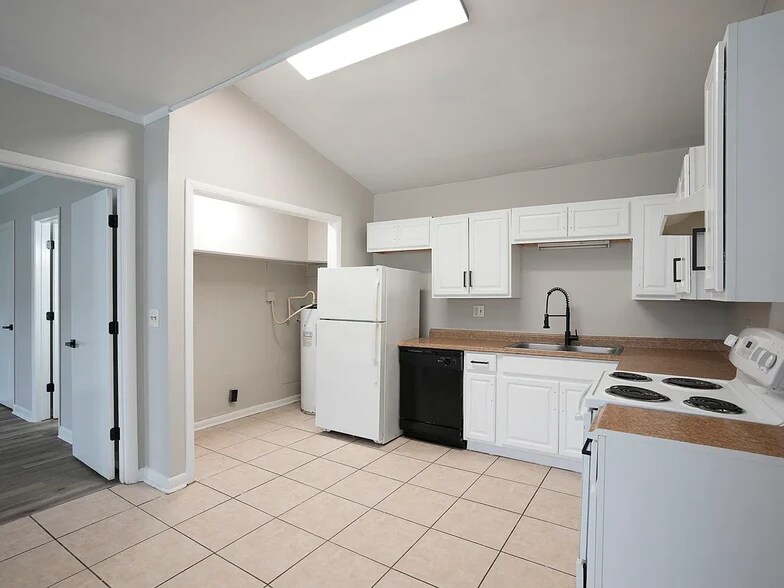 More Photos Of , Huntsville Multifamily For Sale