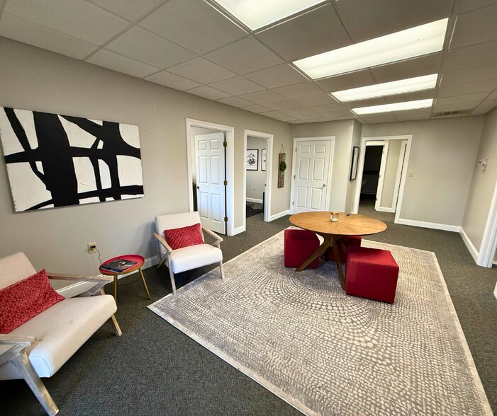 More Photos Of 206 Hillstone Dr, Jamestown Office For Lease