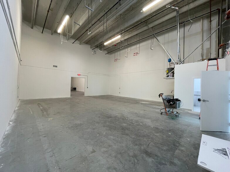 More Photos Of 757 Shotgun Rd, Sunrise Light Manufacturing For Lease