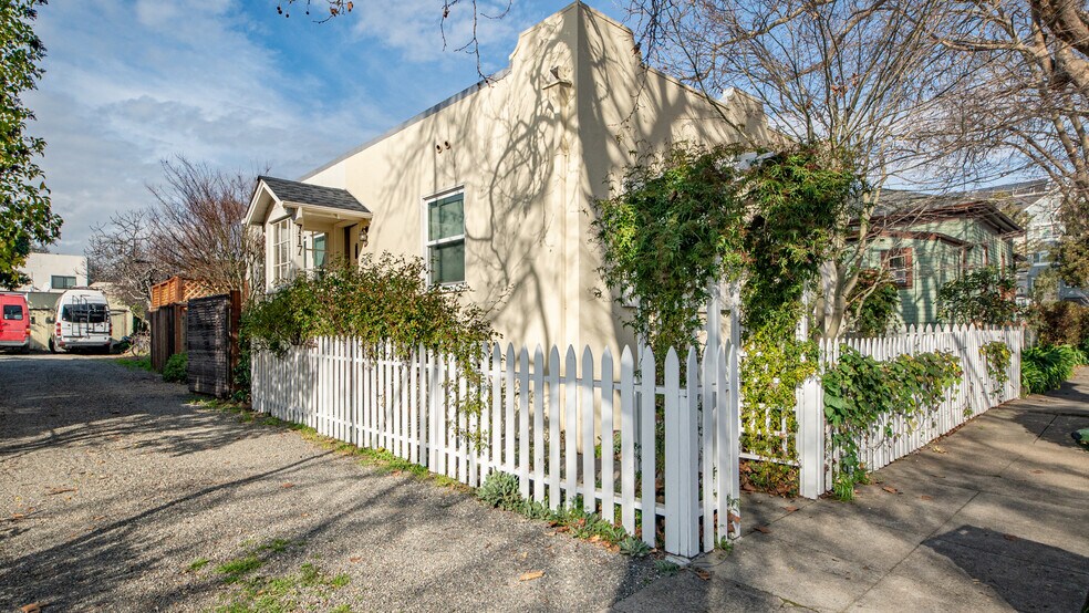 More Photos Of 717 C St, San Rafael Office For Sale