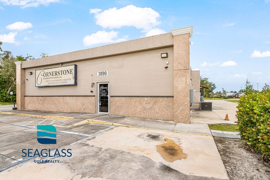 More Photos Of 3890 Veronica S Shoemaker Blvd, Fort Myers Warehouse For Sale