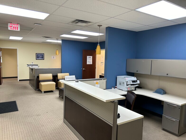 More Photos Of 3040-3050 S Kettering Blvd, Moraine Freestanding For Sale