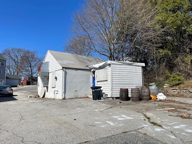 More Photos Of 511 Broad St, Cumberland Storefront Retail Residential For Sale