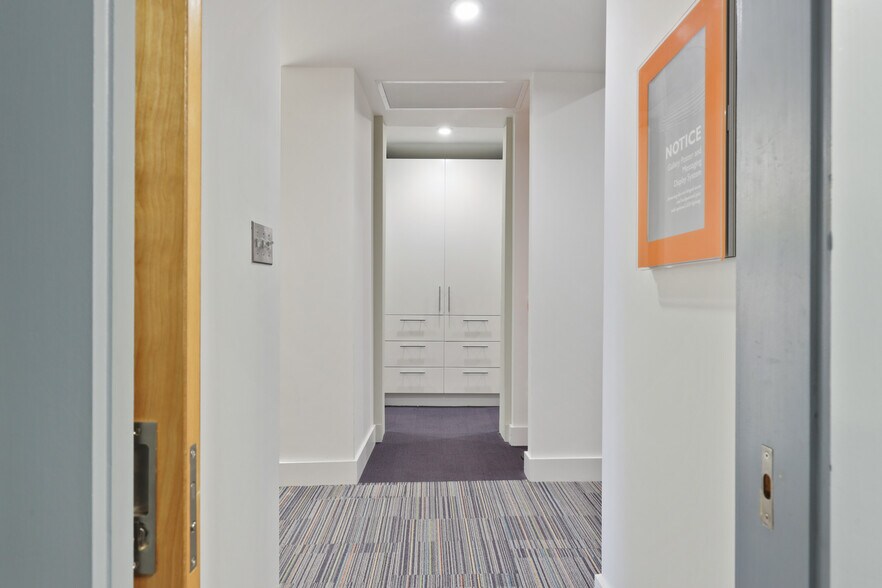 More Photos Of 1019 Cathedral St, Baltimore Office Residential For Sale