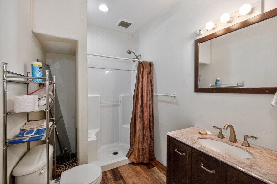 More Photos Of 700 Sunset Pond Ln, Bellingham Industrial For Sale