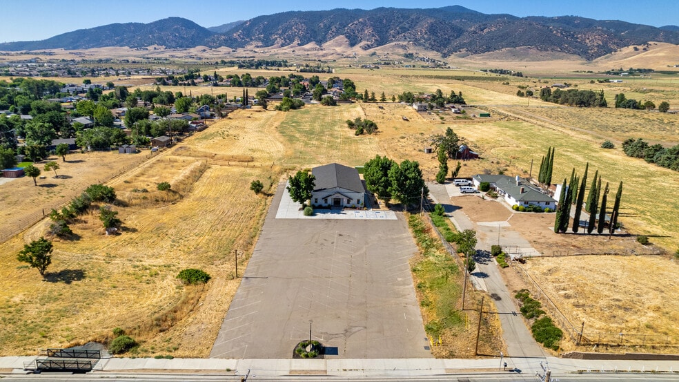 More Photos Of 48771 W Valley Blvd, Tehachapi Schools For Sale