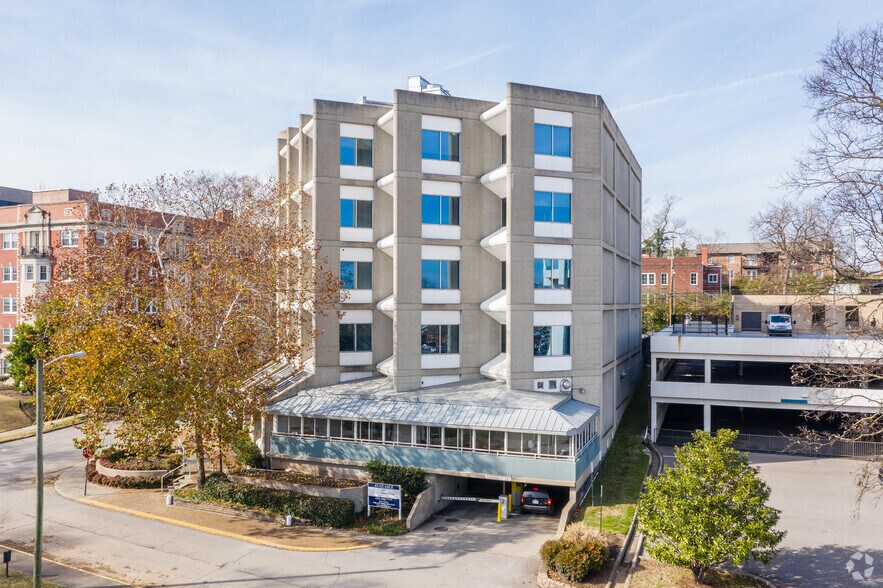 More Photos Of 3212 West End Ave, Nashville Office For Lease