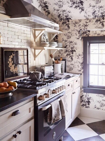More Photos Of 259 Westchester Ave, Pound Ridge Storefront For Sale