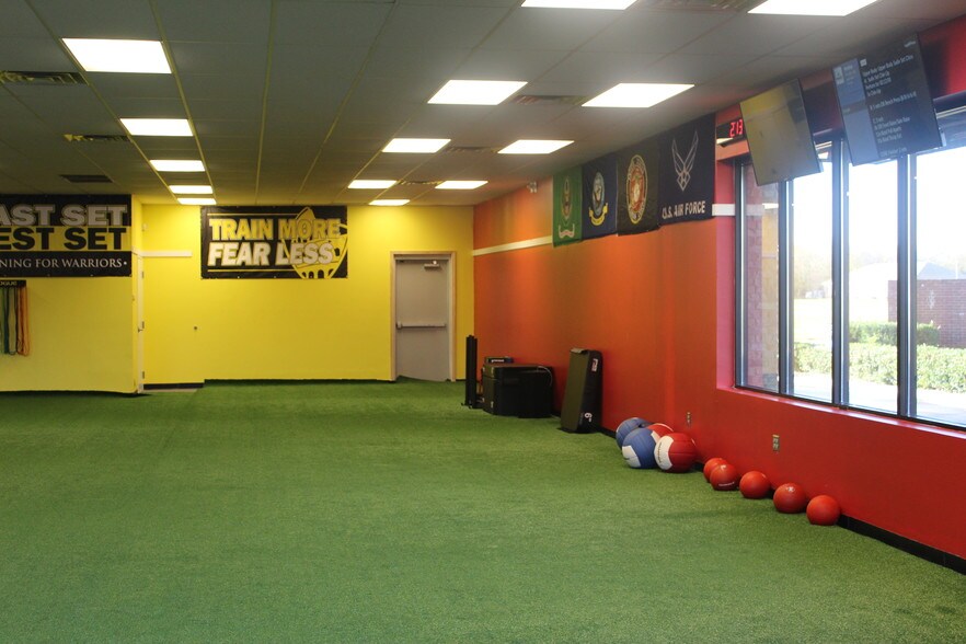 More Photos Of 3441 Malcolm Dr, Montgomery Storefront Retail Office For Sale