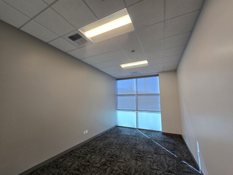 More Photos Of 23840-23842 Rider St, Perris Distribution For Lease