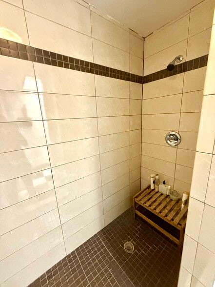 More Photos Of 4208-4220 NW 7th Ave, Miami Storefront For Sale