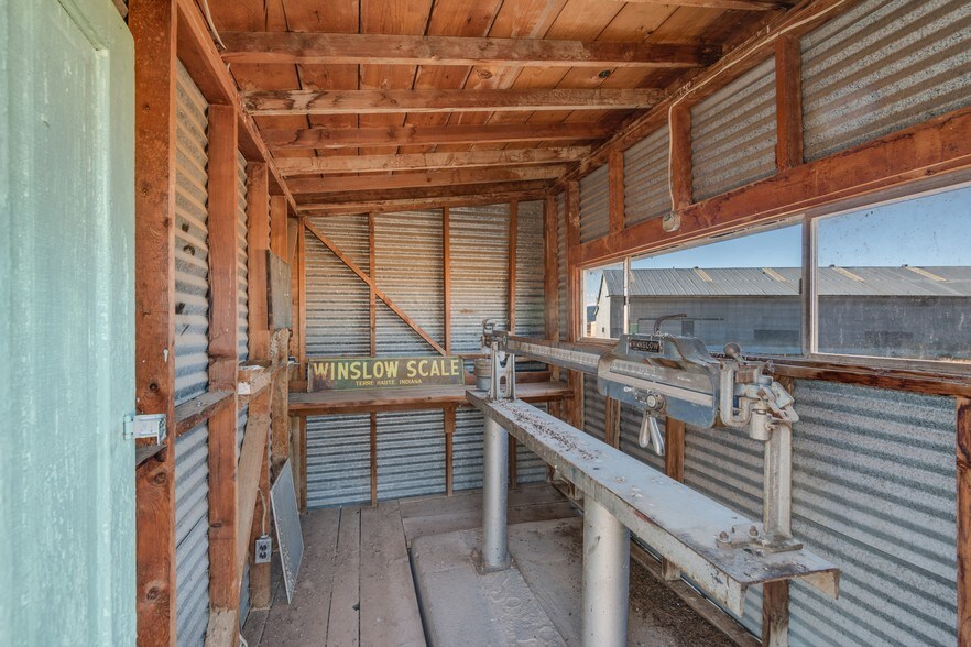 More Photos Of 857 Airport Rd, Las Vegas Specialty For Sale