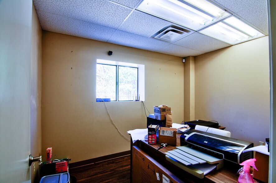 More Photos Of 9730 Shepard Hill Rd, Willis Warehouse For Sale