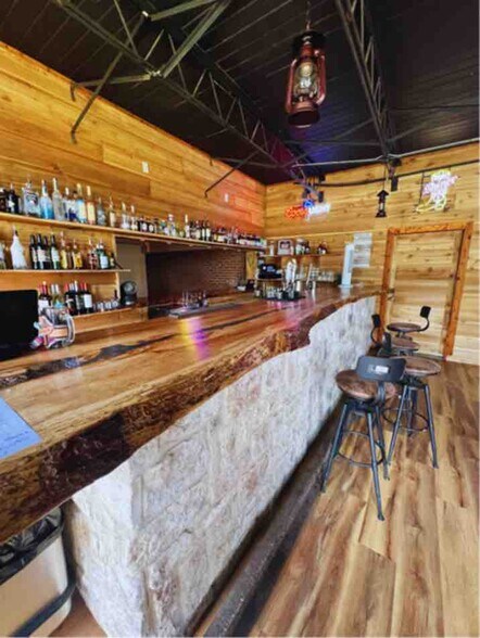 More Photos Of 701 FM 1160, Louise Flex For Lease