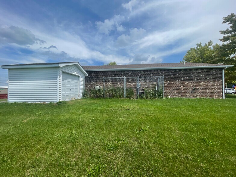 More Photos Of 210 Home Ave, Churubusco Office Residential For Sale