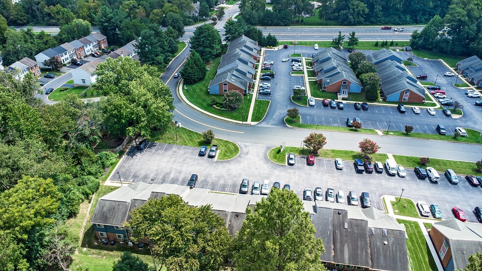More Photos Of 5201-5215 W Woodmill Dr, Wilmington Medical For Sale