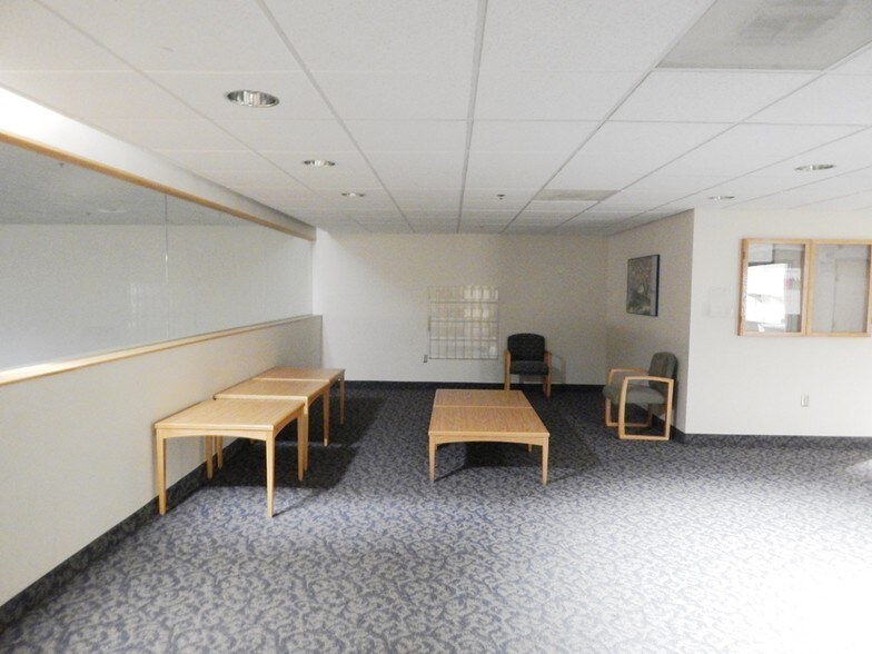 More Photos Of 2475 NW Stewart Pky, Roseburg General Retail For Lease