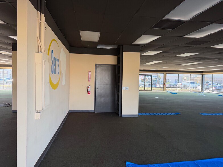 More Photos Of 180 Imperial Hwy, Fullerton Freestanding For Lease