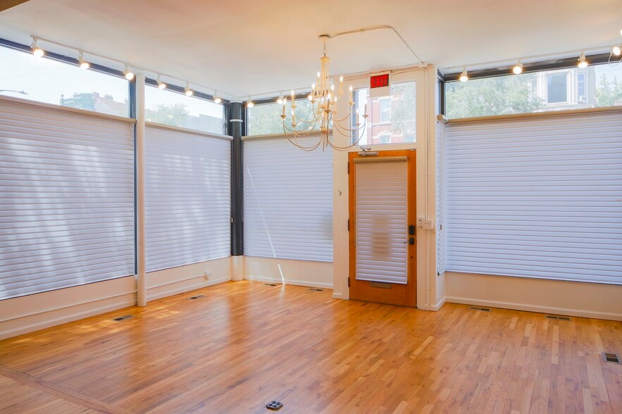 More Photos Of 1925 W Division St, Chicago Apartments For Sale