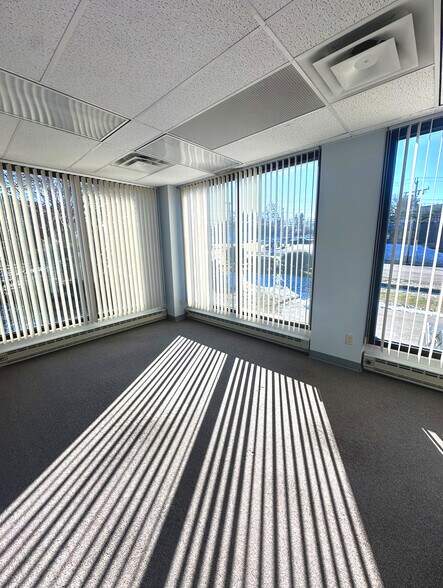 More Photos Of 1020 Plain St, Marshfield Office For Lease