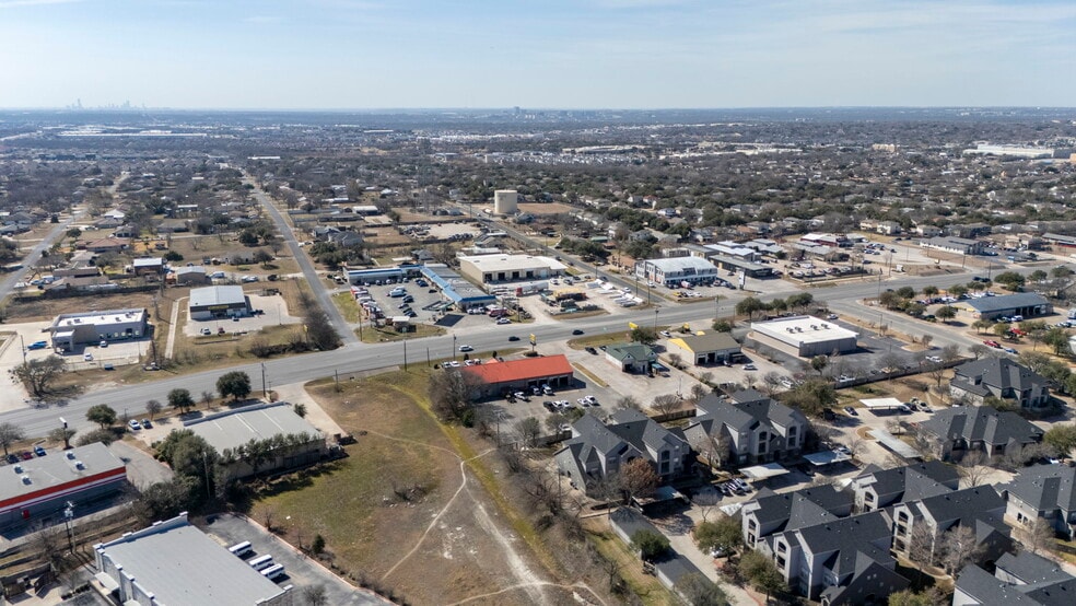 More Photos Of 2308 Pecan St W, Pflugerville Auto Repair For Lease
