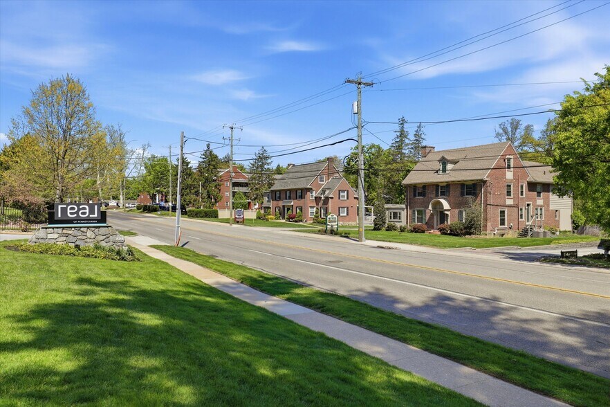 More Photos Of 528 E Lancaster Ave, Wayne Office For Lease