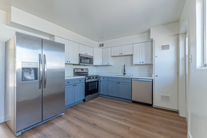 More Photos Of 3020 E Yale St, Phoenix Multifamily For Sale