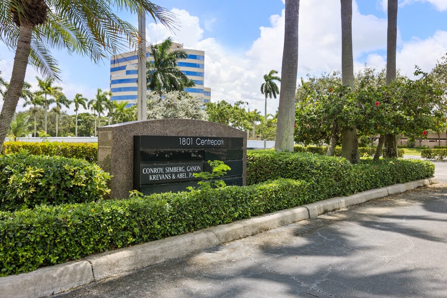 More Photos Of 1801 Centrepark Dr E, West Palm Beach Office For Sale