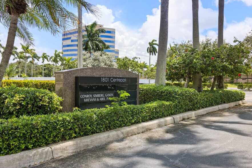 More Photos Of 1801 Centrepark Dr E, West Palm Beach Office For Sale