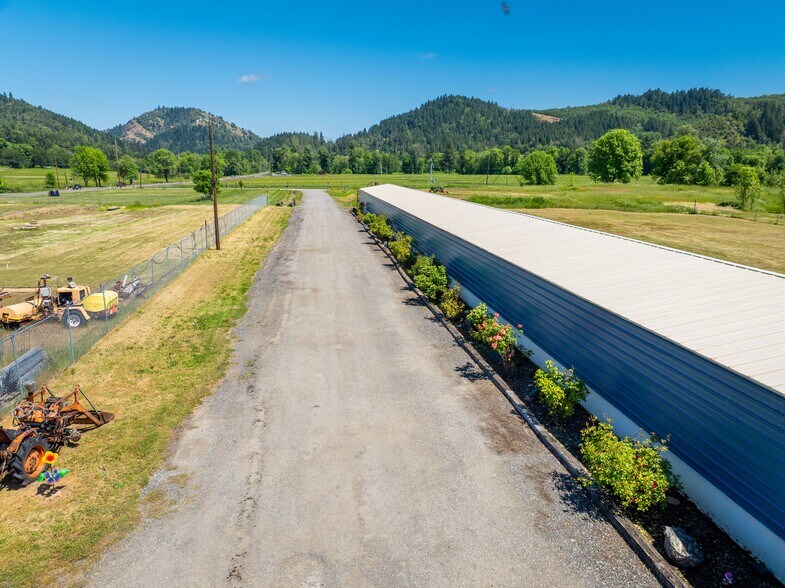 More Photos Of 215 Lawson Ln, Tenmile Warehouse For Sale