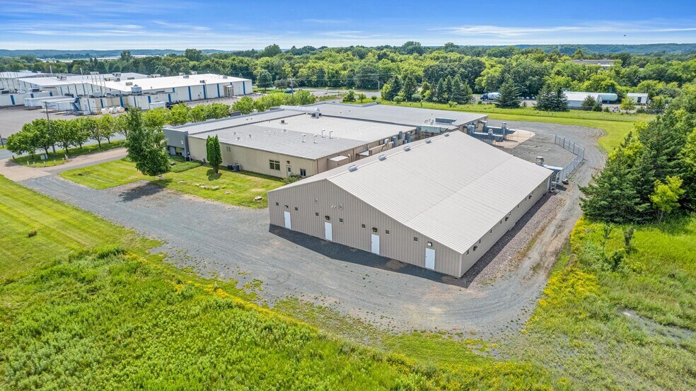 More Photos Of 803 Prospect Ave, Osceola Manufacturing For Sale