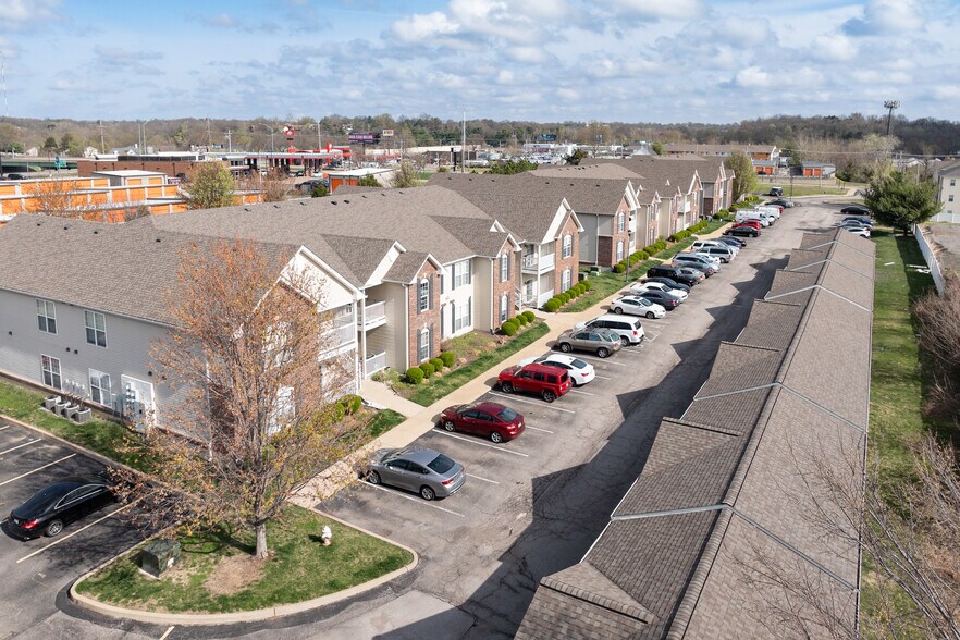 More Photos Of 6401 Brookfield Court Dr, Saint Louis Apartments For Sale