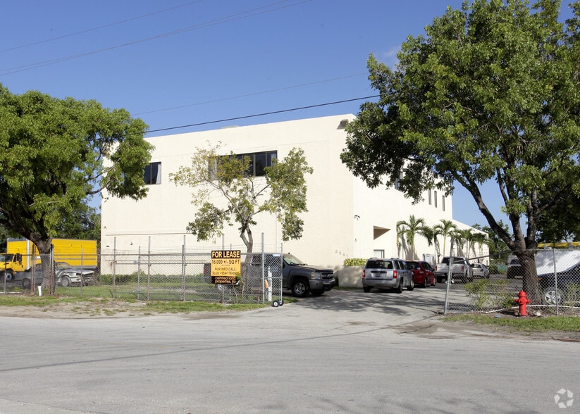 Primary Photo Of 2241 NW 22nd St, Pompano Beach Warehouse For Lease