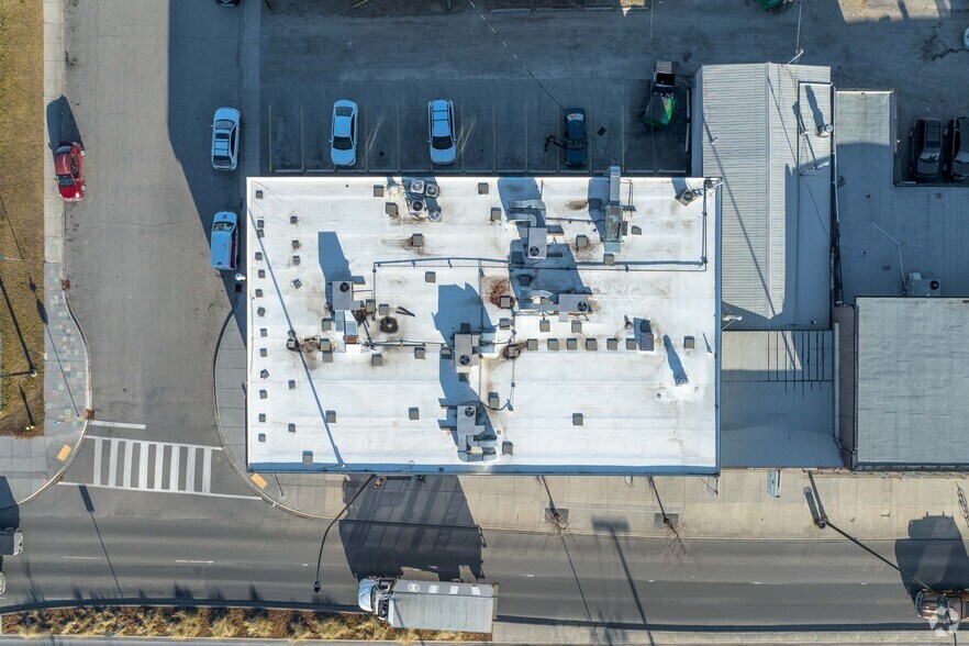 More Photos Of 4202 17th Ave SE, Calgary General Retail For Sale