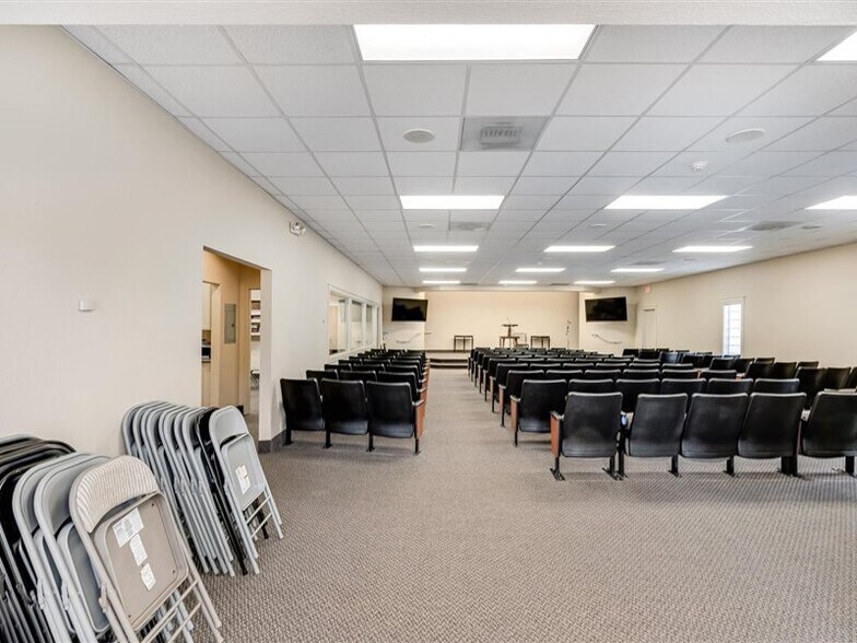 More Photos Of 1105 University St, Healdsburg Religious Facility For Sale