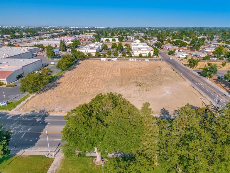More Photos Of 3940 Norwood Ave, Sacramento Land For Sale
