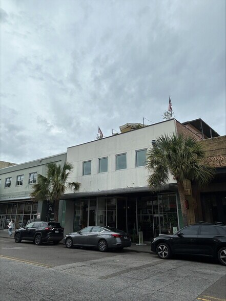 More Photos Of 495 King St, Charleston Storefront For Sale