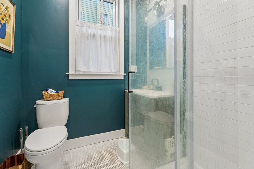 More Photos Of 499 Valley St, Maplewood Storefront Retail Residential For Sale