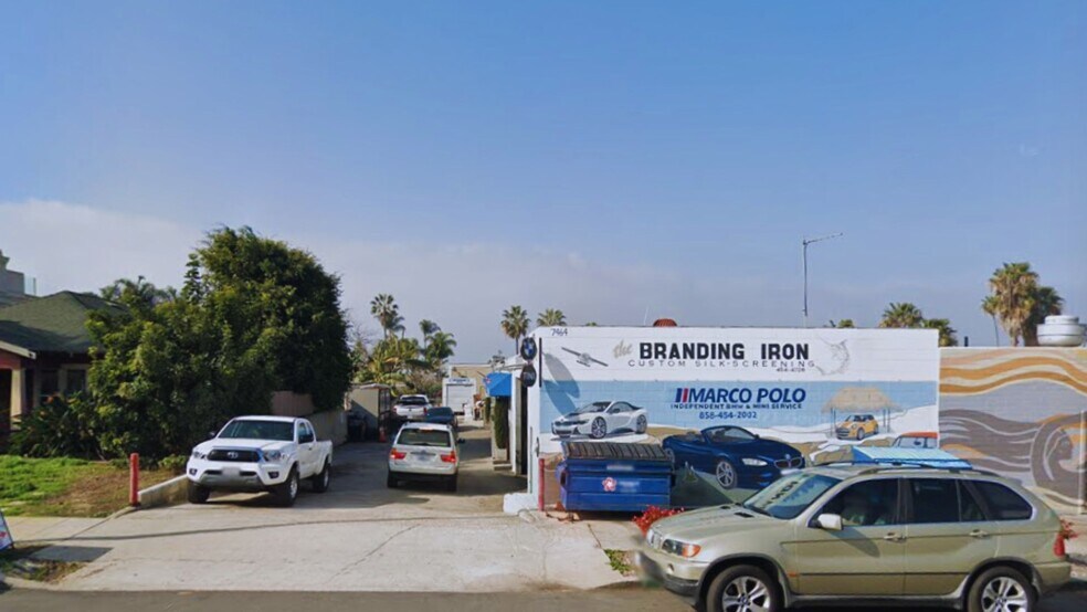 More Photos Of 7464 Draper Ave, La Jolla Service For Sale