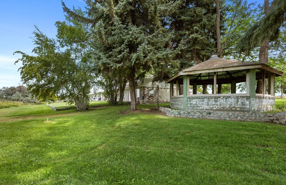 More Photos Of 510 Fig St, Moses Lake Apartments For Sale