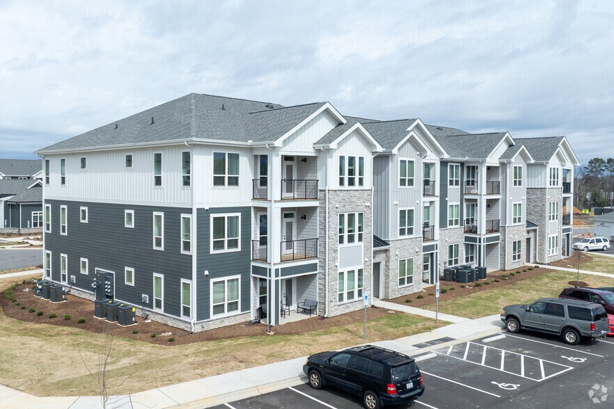 More Photos Of 400 Alex Ridge Dr, Fuquay Varina Apartments For Lease