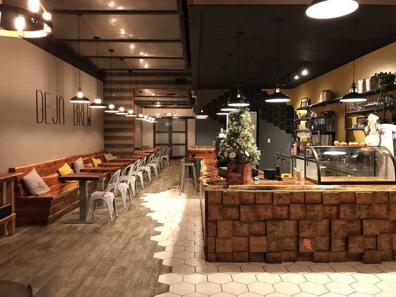 More Photos Of 2007 2nd Ave, Summerville Freestanding For Lease