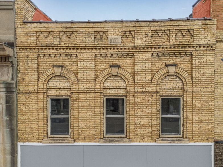 More Photos Of 223 E Main St, Reedsburg Storefront Retail Office For Sale